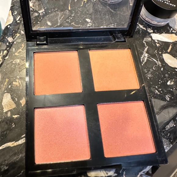 ELF Blush Quad and Primers - Picture 3 of 4